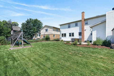 Tiny photo for 1829 W Catalpa Lane, Mount Prospect, IL 60056 (MLS # 12738632)