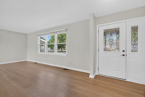 Tiny photo for 1829 W Catalpa Lane, Mount Prospect, IL 60056 (MLS # 12738632)