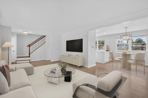 Tiny photo for 1829 W Catalpa Lane, Mount Prospect, IL 60056 (MLS # 12738632)