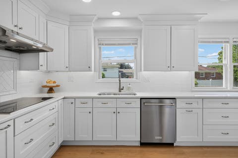 Tiny photo for 1829 W Catalpa Lane, Mount Prospect, IL 60056 (MLS # 12738632)