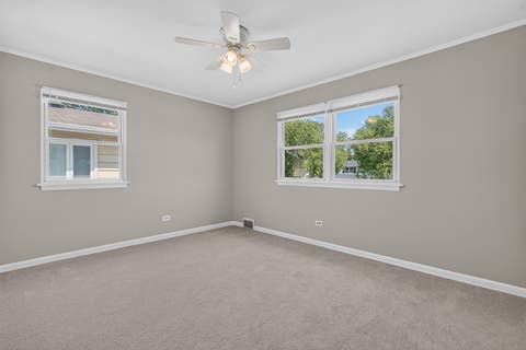Tiny photo for 1829 W Catalpa Lane, Mount Prospect, IL 60056 (MLS # 12738632)