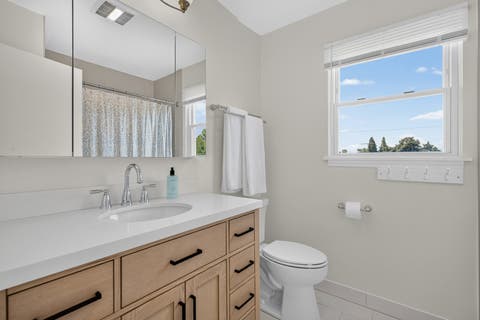 Tiny photo for 1829 W Catalpa Lane, Mount Prospect, IL 60056 (MLS # 12738632)