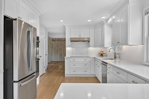Tiny photo for 1829 W Catalpa Lane, Mount Prospect, IL 60056 (MLS # 12738632)