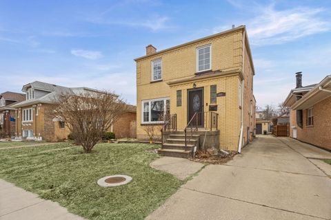 Tiny photo for 2816 Wenonah Avenue, Berwyn, IL 60402 (MLS # 12583380)