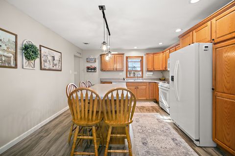 Tiny photo for 325 N Elm Street, Herscher, IL 60941 (MLS # 12613301)