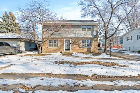 Photo of 414 Bellarmine Drive E, Joliet, IL 60436 (MLS # 12533873)