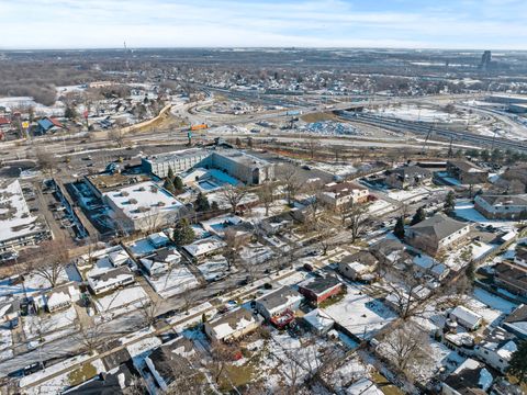 Tiny photo for 414 Bellarmine Drive E, Joliet, IL 60436 (MLS # 12533873)