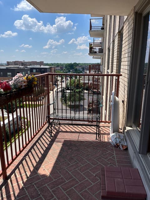 Tiny photo for 141 N La Grange Road #802, La Grange, IL 60525 (MLS # 12702975)