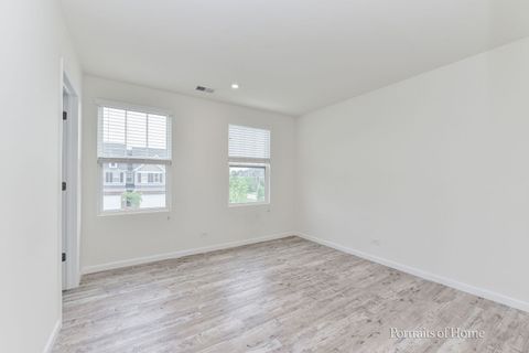 Tiny photo for 458 Watercress Drive, Aurora, IL 60504 (MLS # 12451919)