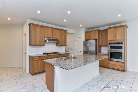 Tiny photo for 458 Watercress Drive, Aurora, IL 60504 (MLS # 12451919)