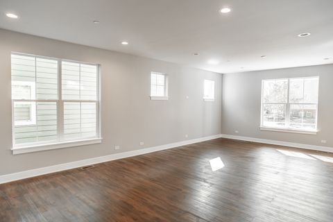 Tiny photo for 2 E Slade Street, Palatine, IL 60067 (MLS # 12372320)