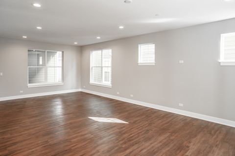 Tiny photo for 2 E Slade Street, Palatine, IL 60067 (MLS # 12372320)