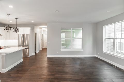 Tiny photo for 2 E Slade Street, Palatine, IL 60067 (MLS # 12372320)