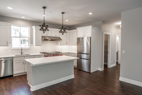 Tiny photo for 2 E Slade Street, Palatine, IL 60067 (MLS # 12372320)