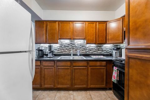 Tiny photo for 5715 PARK Place #K1, Crestwood, IL 60418 (MLS # 12470263)