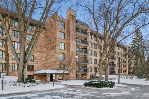 Photo of 3741 Mission Hills Road #410, Northbrook, IL 60062 (MLS # 12554143)