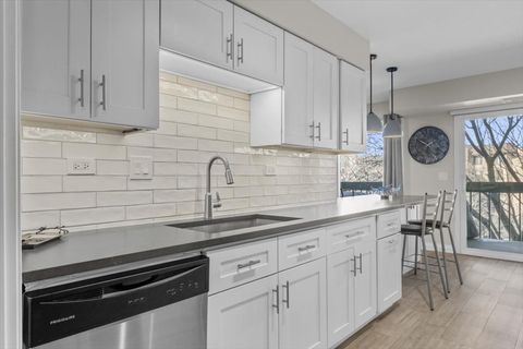 Tiny photo for 3741 Mission Hills Road #410, Northbrook, IL 60062 (MLS # 12554143)