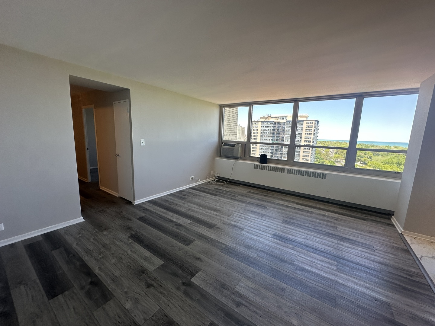 3950 N Lake Shore Drive 1502A