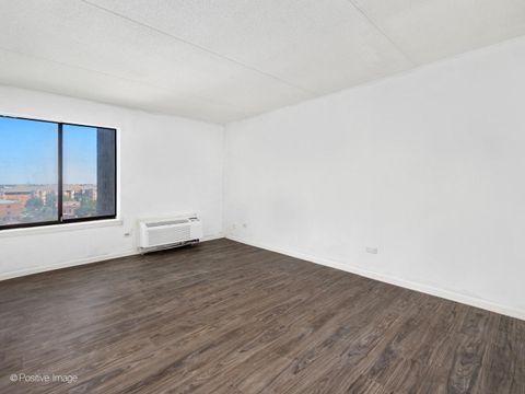Tiny photo for 11 W GREEN Street #705, Bensenville, IL 60106 (MLS # 12456963)