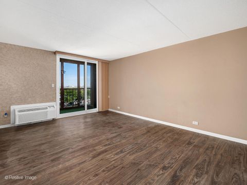 Tiny photo for 11 W GREEN Street #705, Bensenville, IL 60106 (MLS # 12456963)