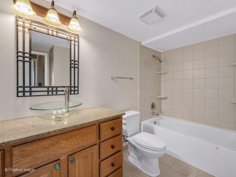 Tiny photo for 11 W GREEN Street #705, Bensenville, IL 60106 (MLS # 12456963)