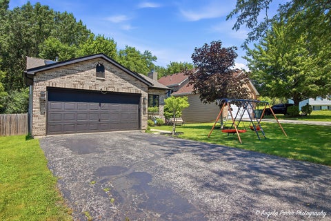 Tiny photo for 2812 Jethro Court, Zion, IL 60099 (MLS # 12703064)