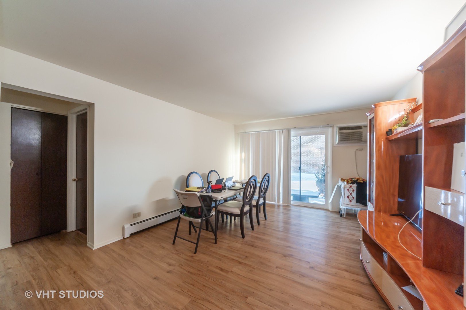 3498 Salem Walk
