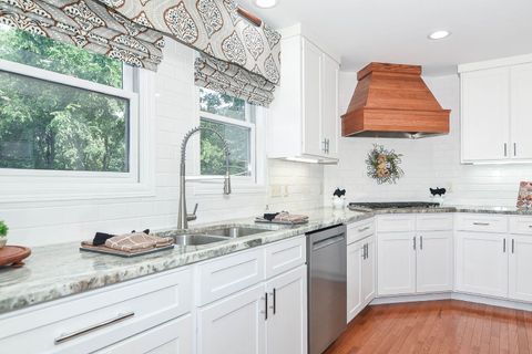 Tiny photo for 3 Laurel Court, Galena, IL 61036 (MLS # 12398303)