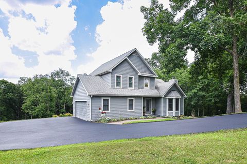 Tiny photo for 3 Laurel Court, Galena, IL 61036 (MLS # 12398303)