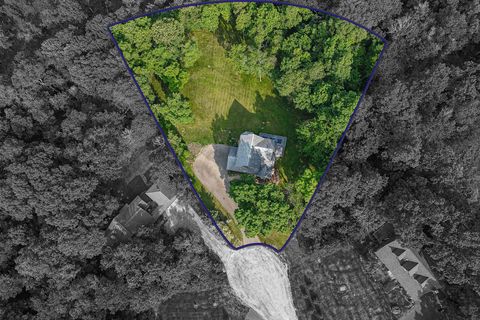Tiny photo for 3 Laurel Court, Galena, IL 61036 (MLS # 12398303)