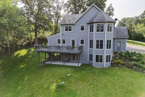 Tiny photo for 3 Laurel Court, Galena, IL 61036 (MLS # 12398303)