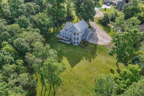Tiny photo for 3 Laurel Court, Galena, IL 61036 (MLS # 12398303)