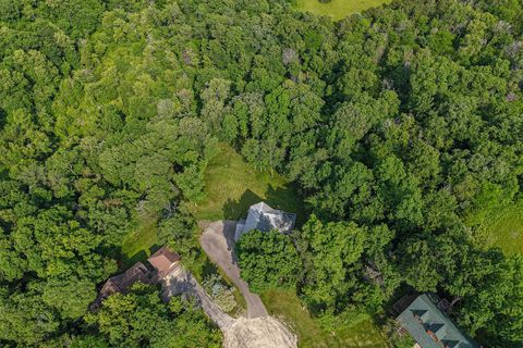 Tiny photo for 3 Laurel Court, Galena, IL 61036 (MLS # 12398303)