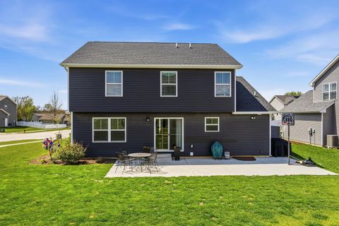 Tiny photo for 718 Cole Lane, Mahomet, IL 61853 (MLS # 12575397)