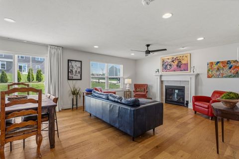 Tiny photo for 718 Cole Lane, Mahomet, IL 61853 (MLS # 12575397)