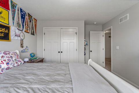 Tiny photo for 718 Cole Lane, Mahomet, IL 61853 (MLS # 12575397)