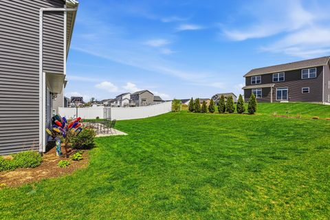 Tiny photo for 718 Cole Lane, Mahomet, IL 61853 (MLS # 12575397)