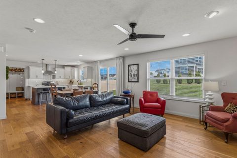 Tiny photo for 718 Cole Lane, Mahomet, IL 61853 (MLS # 12575397)