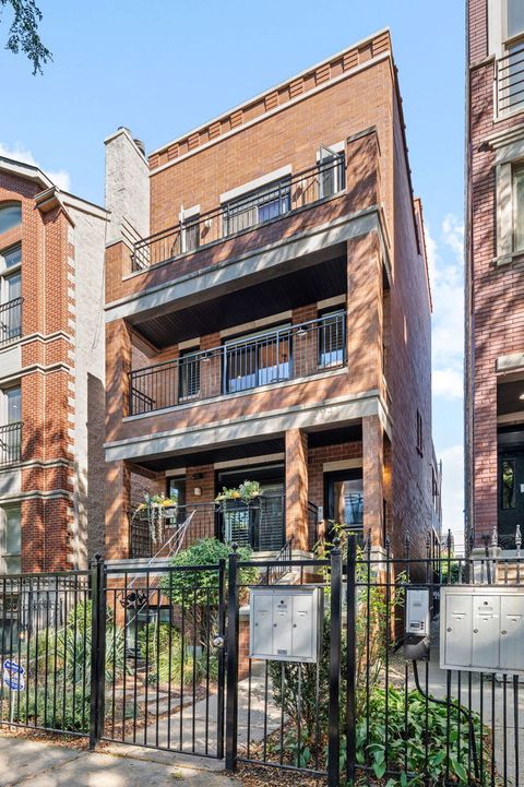 2941 N Damen Avenue 2 Chicago IL 60618