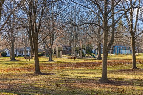 A home in Glen Ellyn