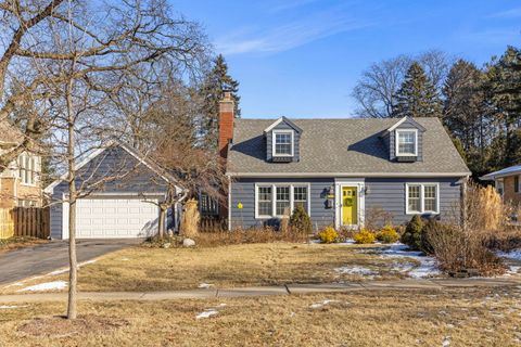 A home in Glen Ellyn