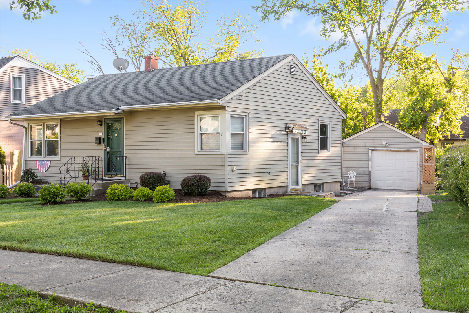 124 N WEST END Avenue