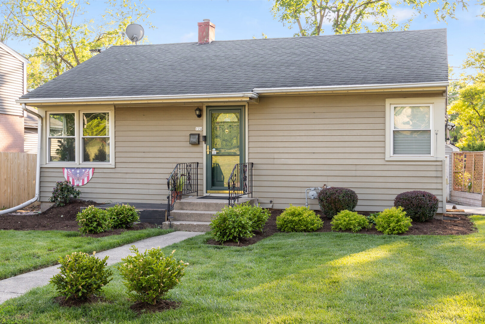 124 N WEST END Avenue