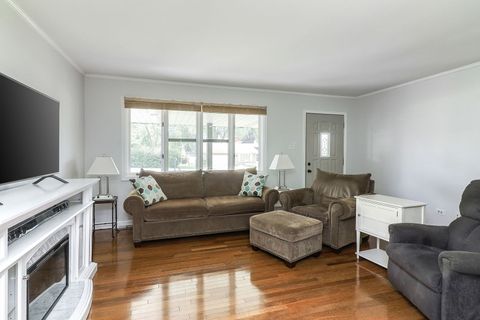 Tiny photo for 6805 High Road, Darien, IL 60561 (MLS # 12512900)