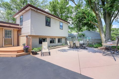 Tiny photo for 6805 High Road, Darien, IL 60561 (MLS # 12512900)