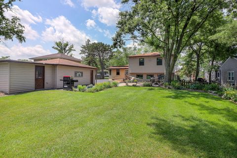 Tiny photo for 6805 High Road, Darien, IL 60561 (MLS # 12512900)