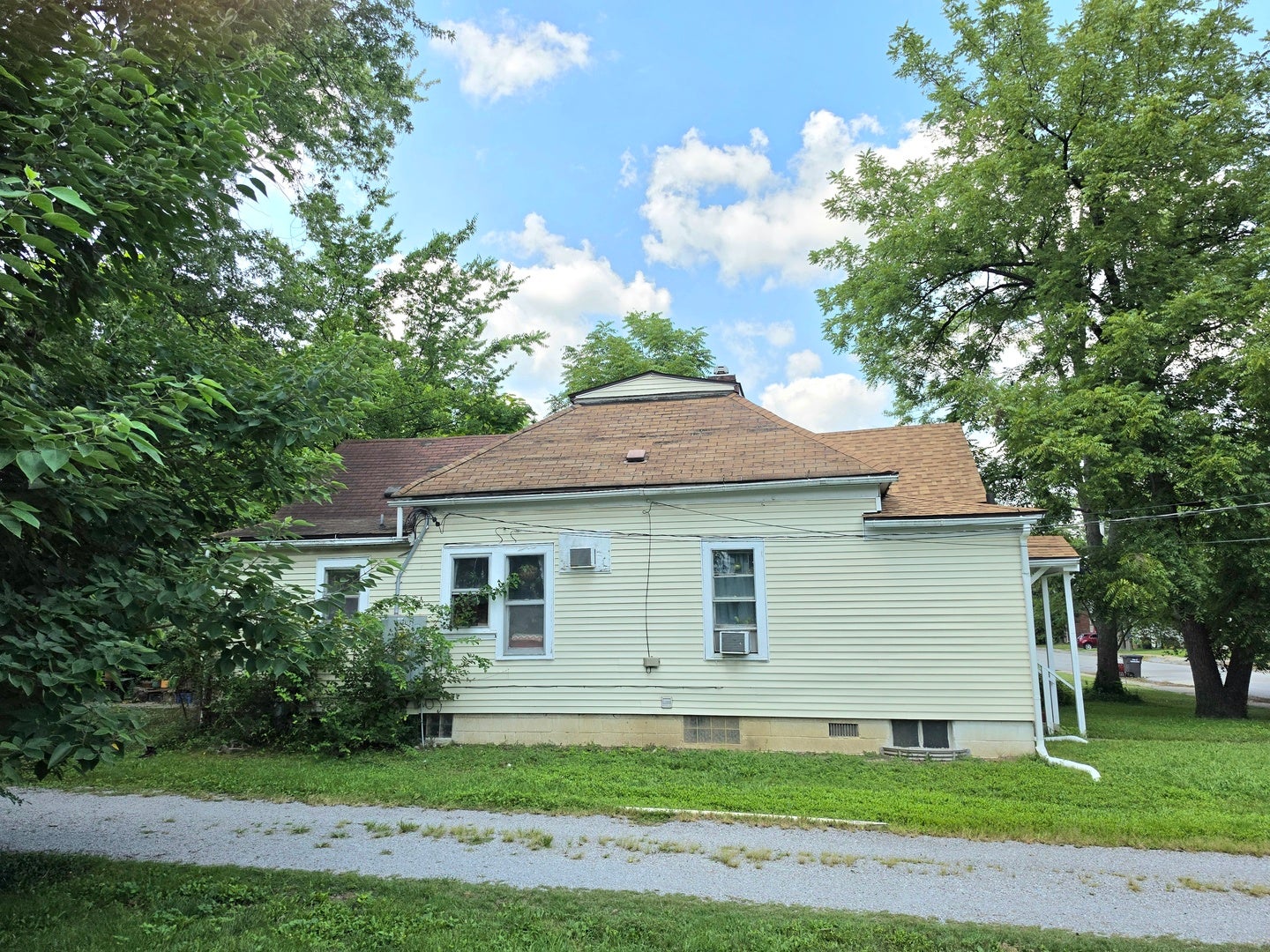 508 N Michaels Street