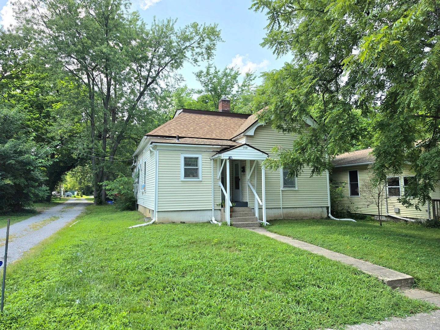 508 N Michaels Street