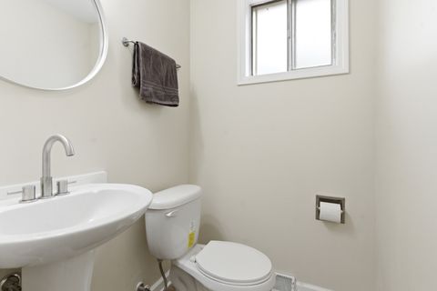 Tiny photo for 614 S Milwaukee Avenue #E, Libertyville, IL 60048 (MLS # 12616262)