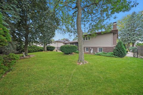 Tiny photo for 8518 Candlelight Drive W, Willow Springs, IL 60480 (MLS # 12427671)